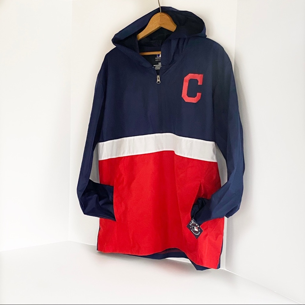 Cleveland Indian‘s half zip pullover NWT